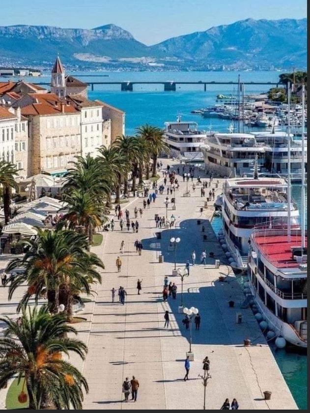 Luxury Apartment Magdalena Trogir Exterior photo
